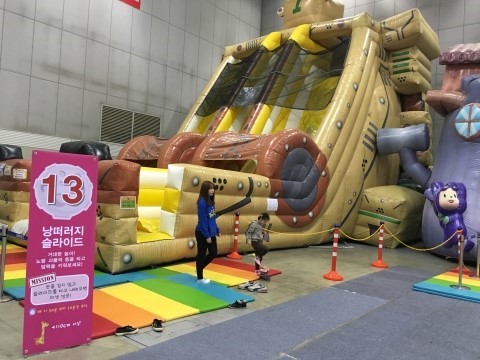 우주플레이 이미지