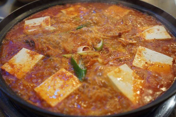 옛날김치돼지찌개 이미지