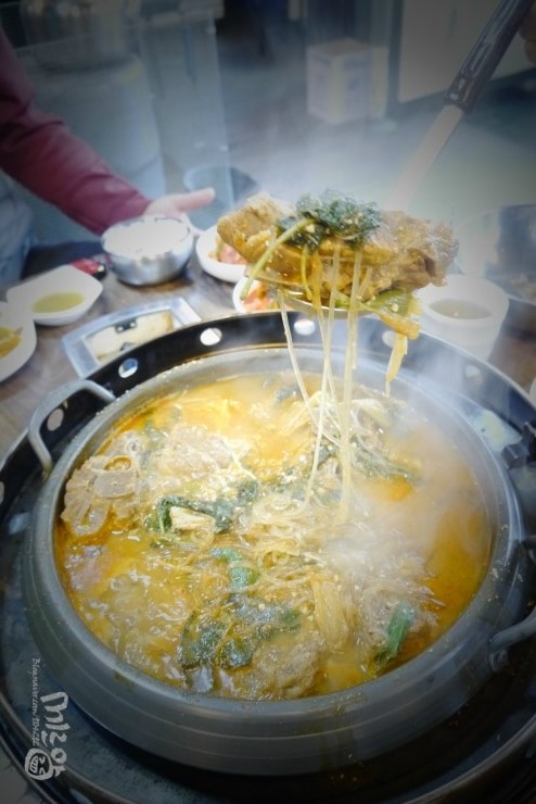 꽃돼지감자탕 이미지