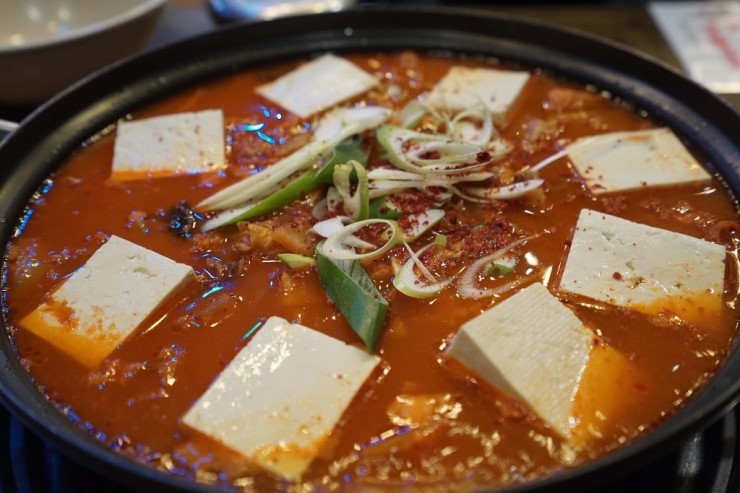 옛날김치돼지찌개 이미지