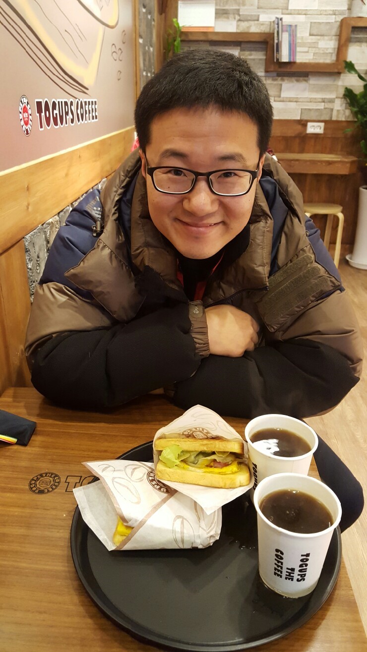 토굽스카페 이미지