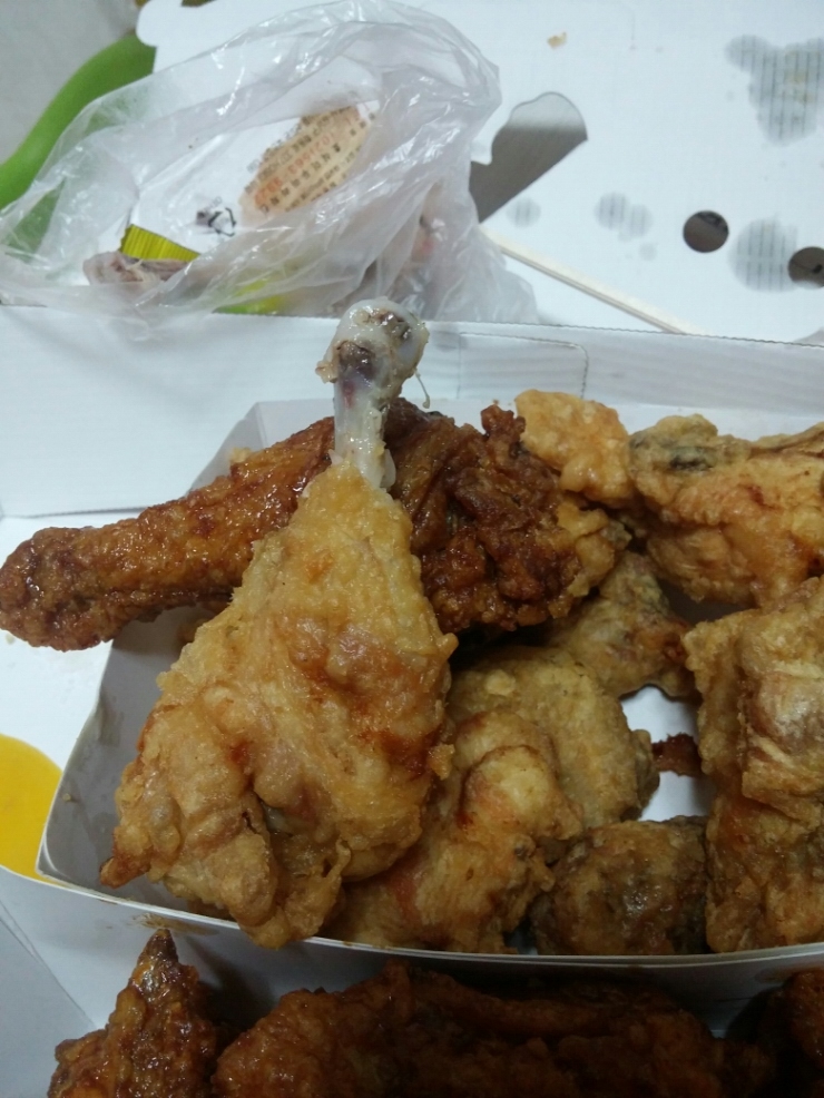 콤비두마리치킨 이미지