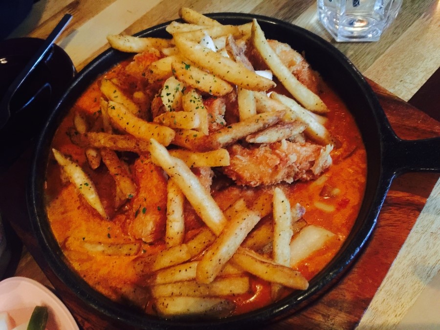마녀치킨 이미지