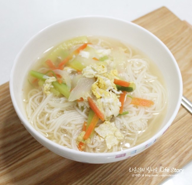 맛나잔치국수 이미지