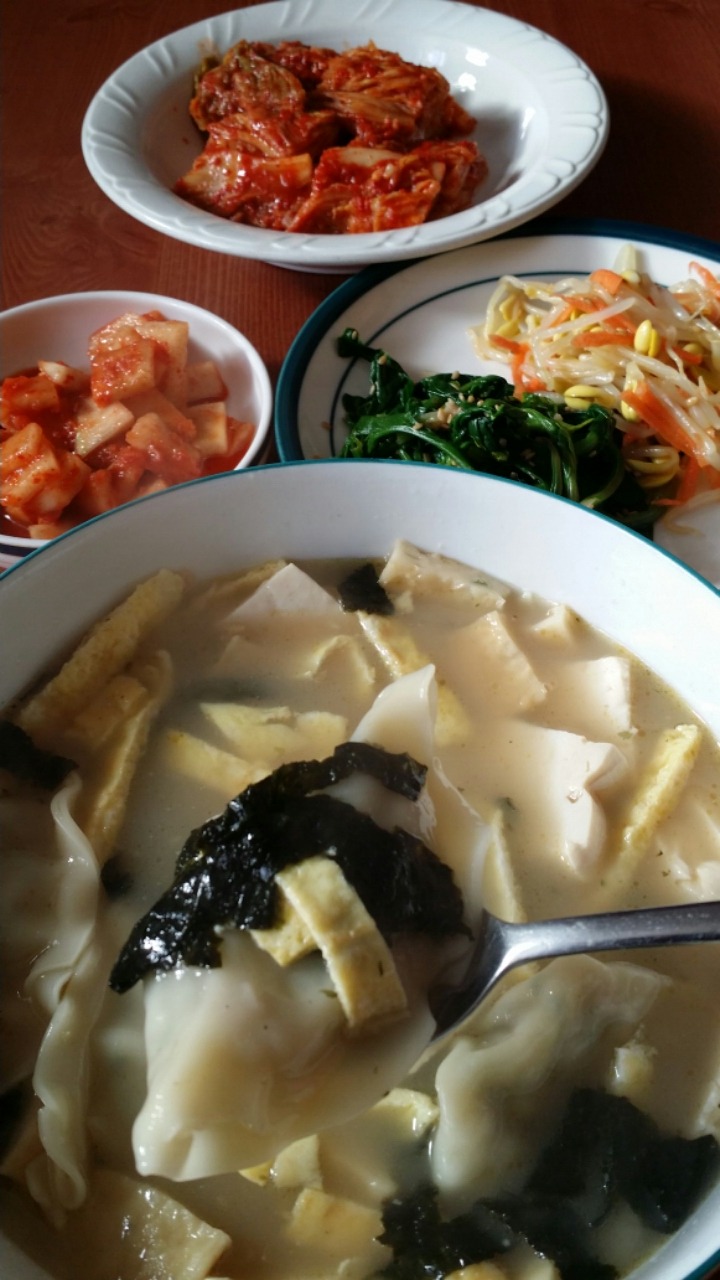 까치모텔 이미지