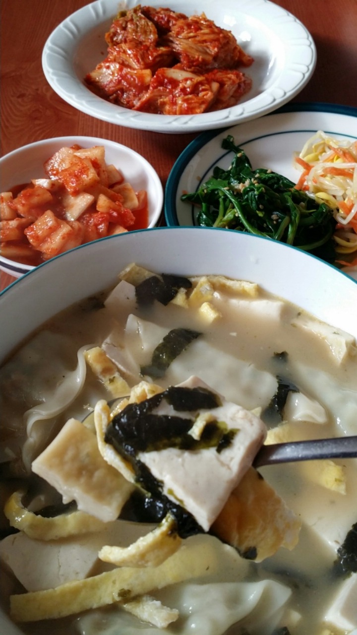 까치모텔 이미지