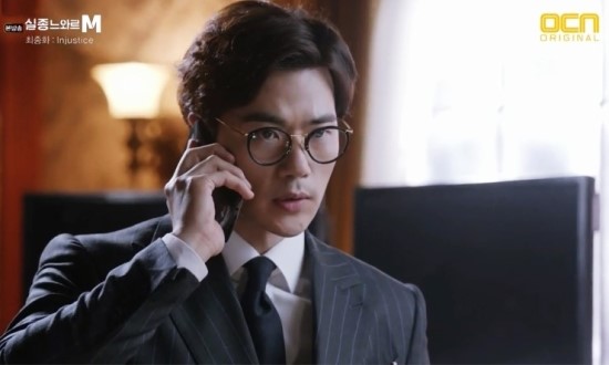 아델(ADEL) 이미지