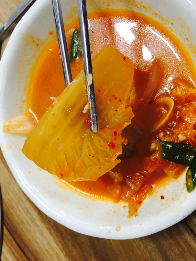 장모묵은지흑돼지찌개 이미지