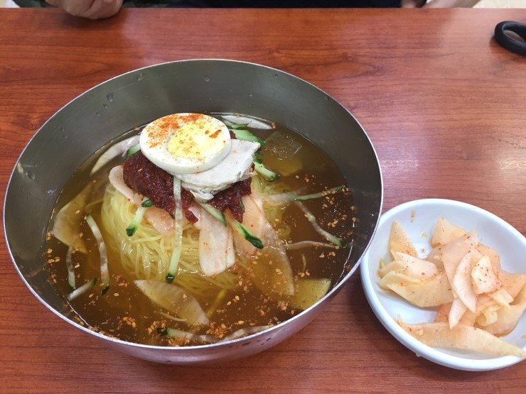 밀면전문 이미지