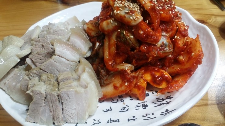 충무칼국수보쌈 이미지