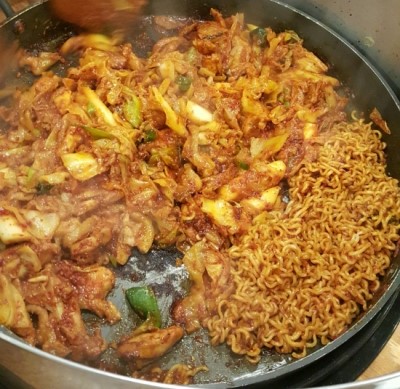 유가네닭갈비 이미지