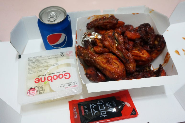 청룡점 굽네치킨 이미지