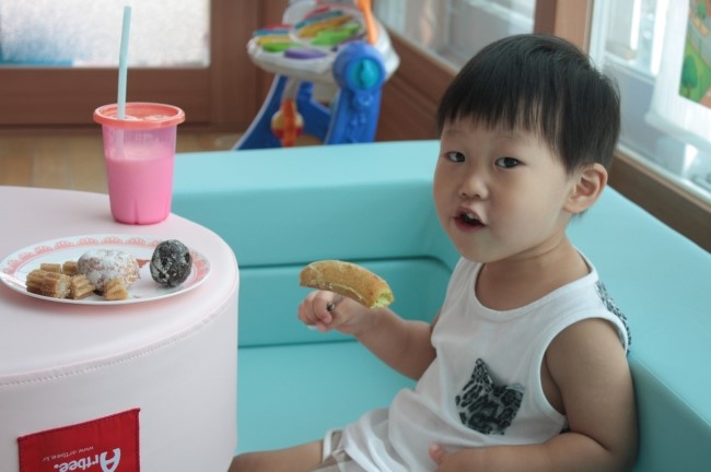 도넛홀릭 이미지