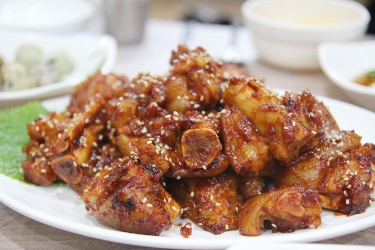 족발이랑아구 이미지