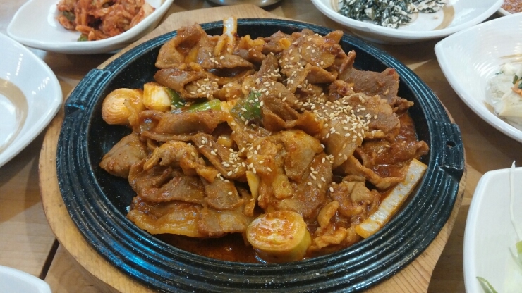 홍원쌈밥 이미지