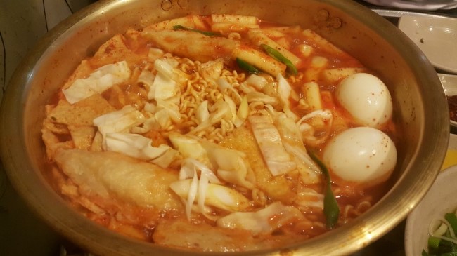 야간 얼큰 우동 이미지