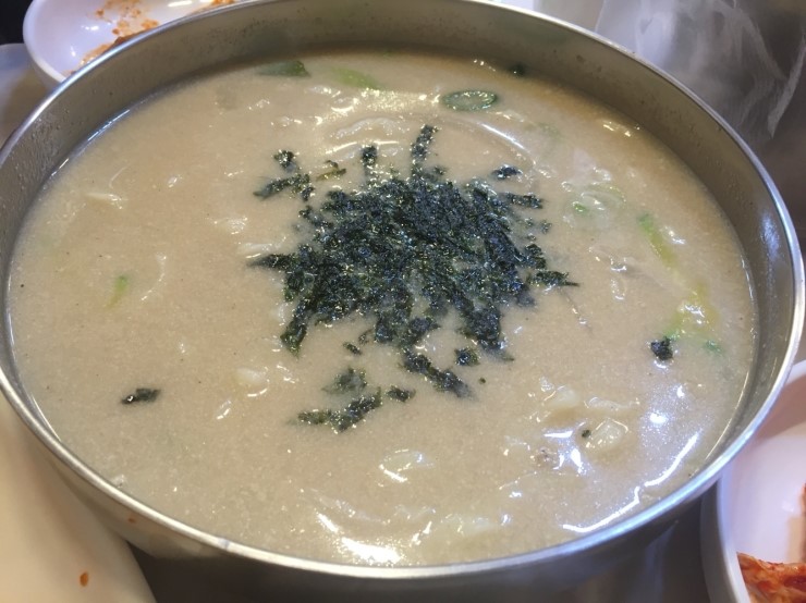 모이세홍두깨손칼국수 이미지