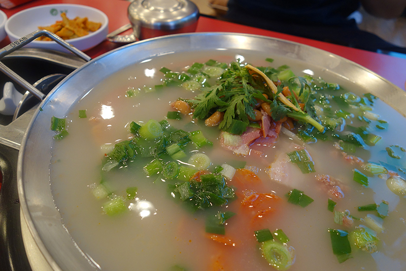 얌얌찌개 이미지