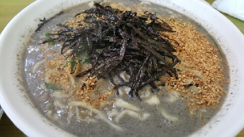 노란자국수 이미지