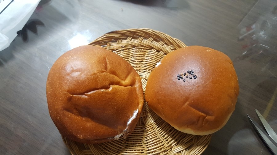 빵장수단팥빵우 이미지