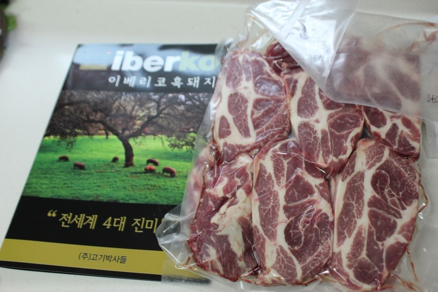 돼지는이베리코 이미지