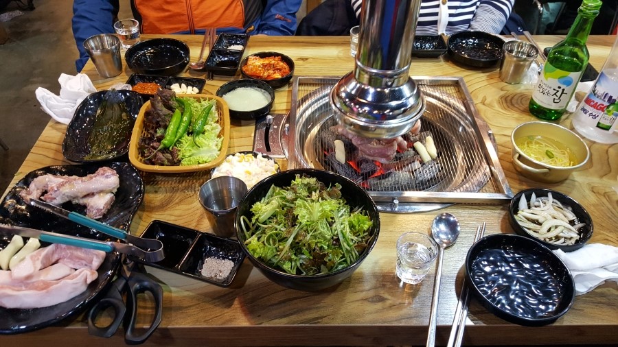 한돈참숯꼬기 이미지