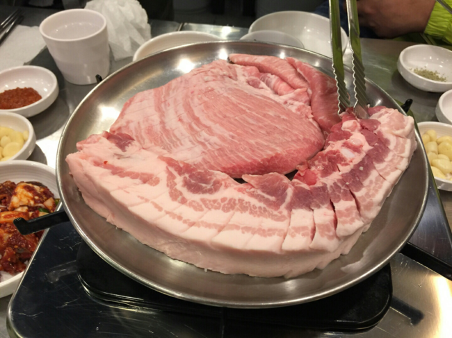 1근삼겹살 이미지