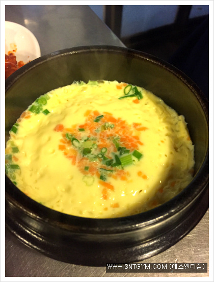 황소숯불꼼장어 이미지