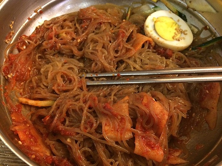 육쌈냉면 이미지
