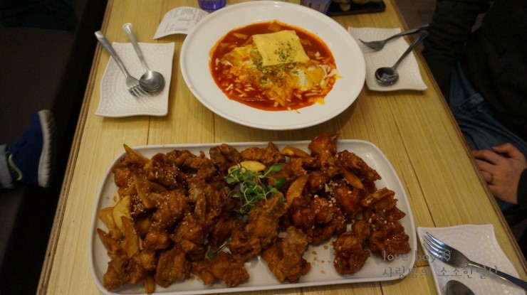 이삼치킨 이미지