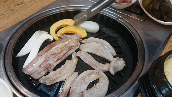 은순이네빨간돼지 이미지
