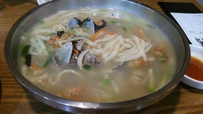 홍두깨칼국수 이미지