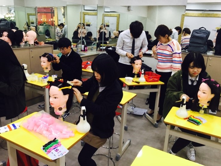 봄헤어아뜨리에 이미지