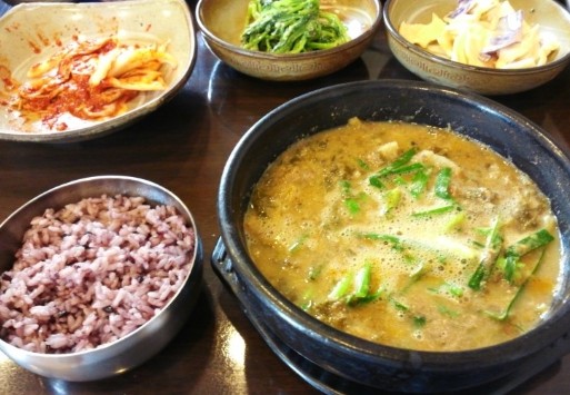 동이트는집 이미지