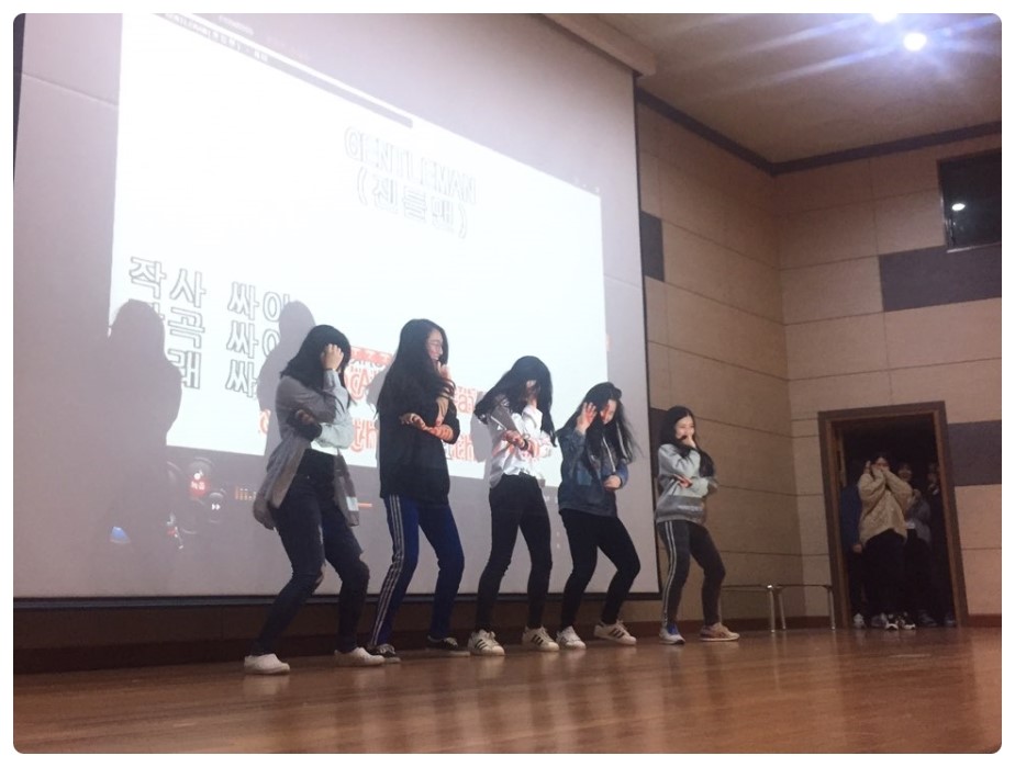 엠씨(MC) 이미지