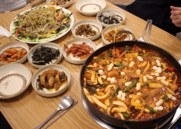 웰빙가정식백반 이미지