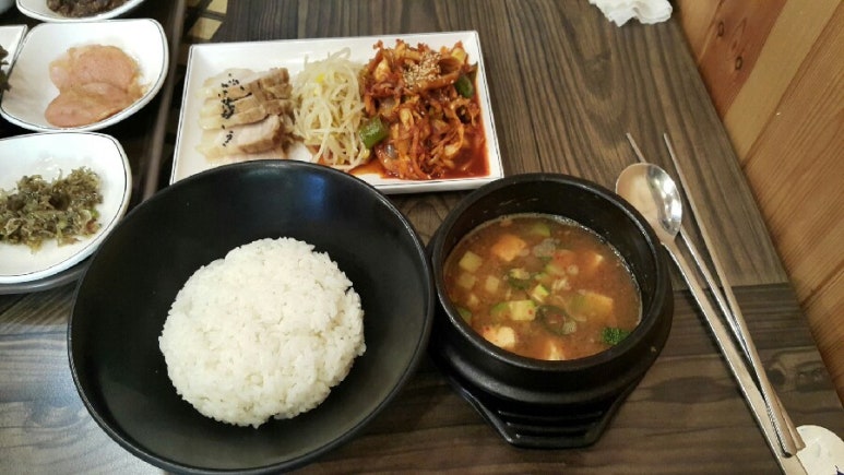 성호네왕족발 이미지
