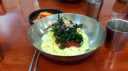 치자밀면 이미지