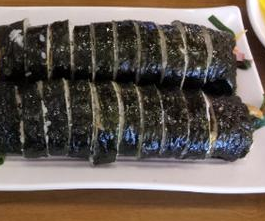 김밥에 라면 이미지