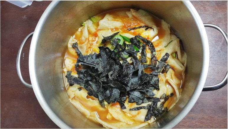 매운수제비 이미지