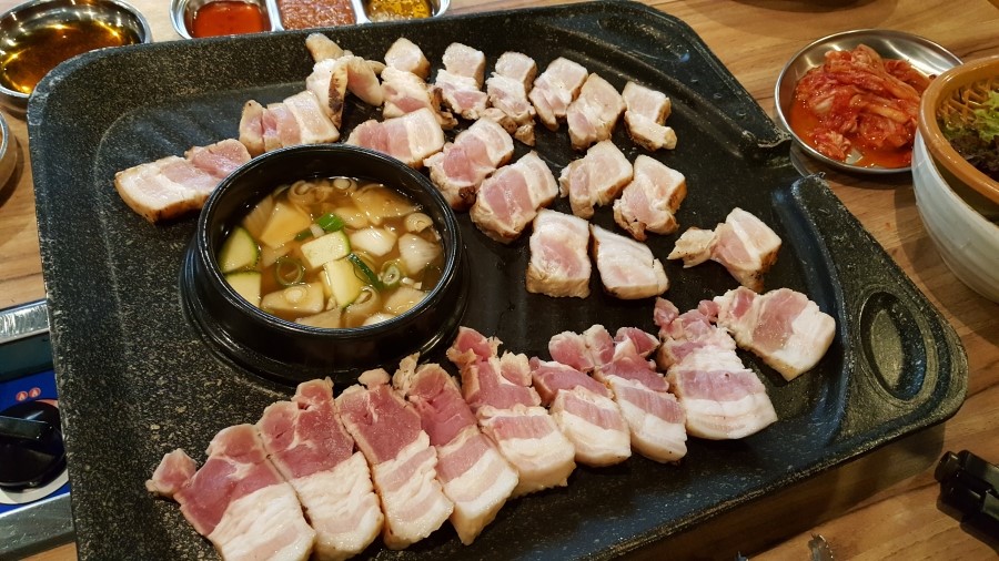 나랑삼겹살먹을래 이미지