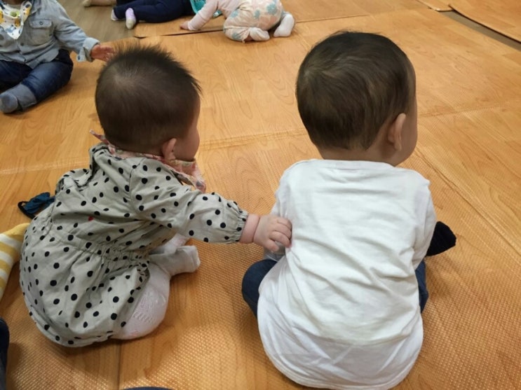 점핑베이비 이미지
