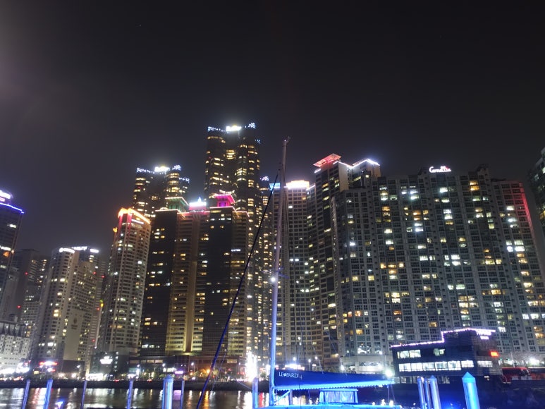 더베이카페 이미지