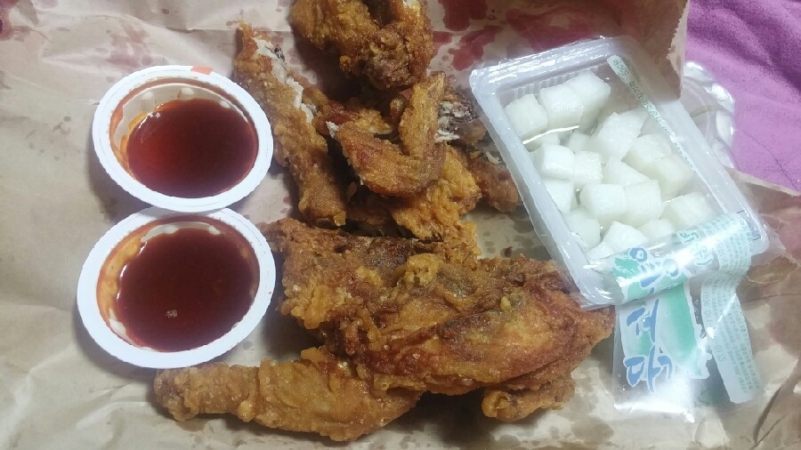 하림생닭통닭 이미지