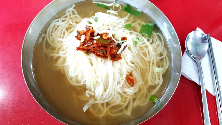 옛날멸치국수 이미지