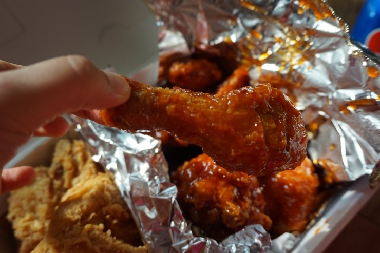 BBQ치킨 이미지