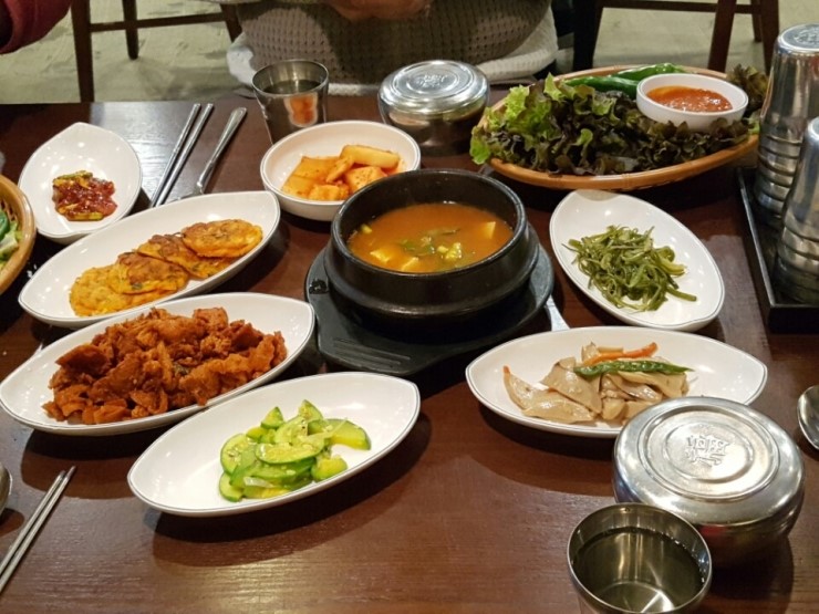 푸짐한밥상 이미지