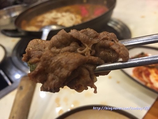 샤브샤브버섯칼국수 이미지