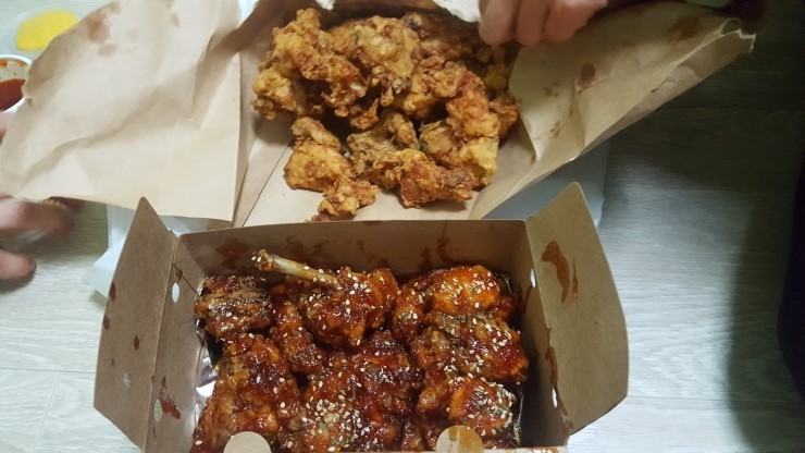 노랑통닭 이미지