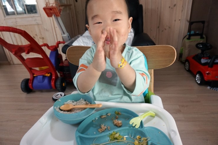 아가야밥묵자 이미지